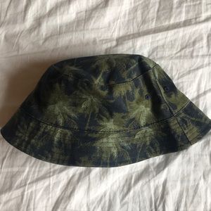 H&M Bucket Hat
